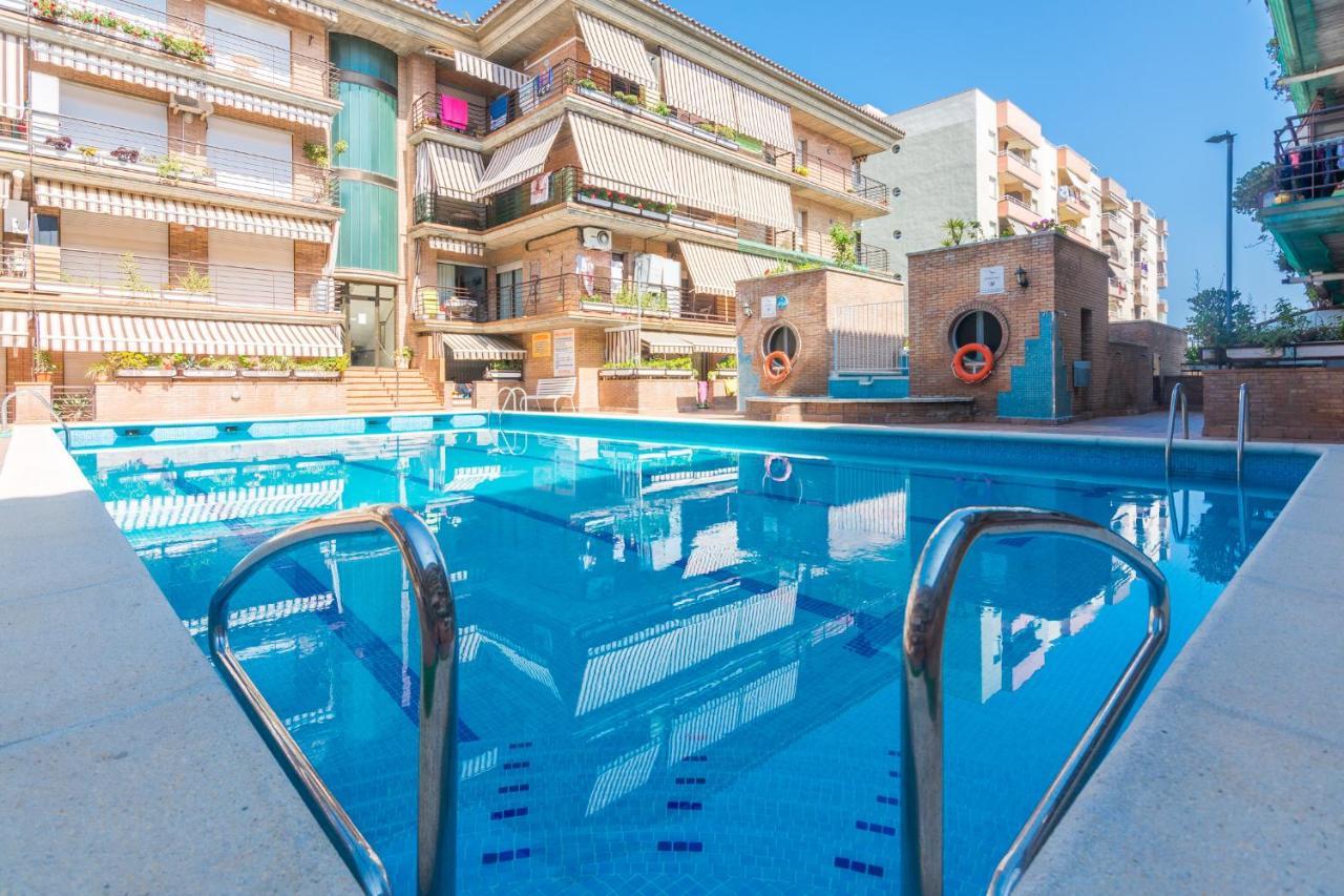 Homeholidaysrentals Frida Пинеда де Мар Екстериор снимка