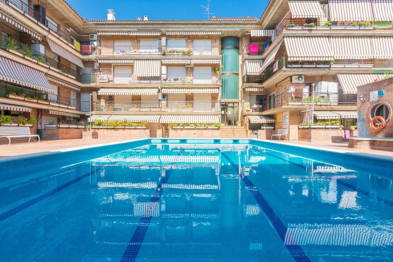 Homeholidaysrentals Frida Пинеда де Мар Екстериор снимка