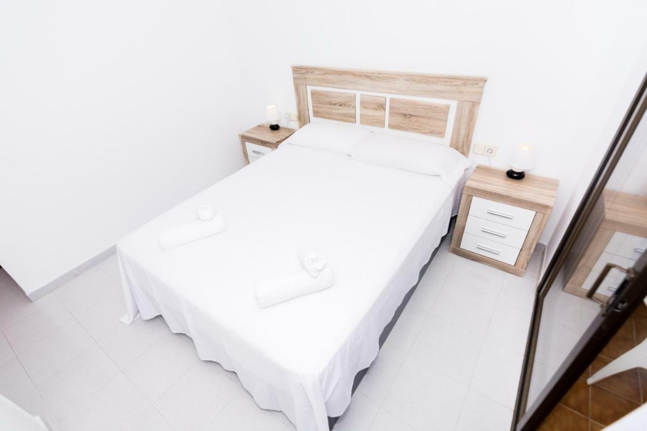 Homeholidaysrentals Frida Пинеда де Мар Екстериор снимка