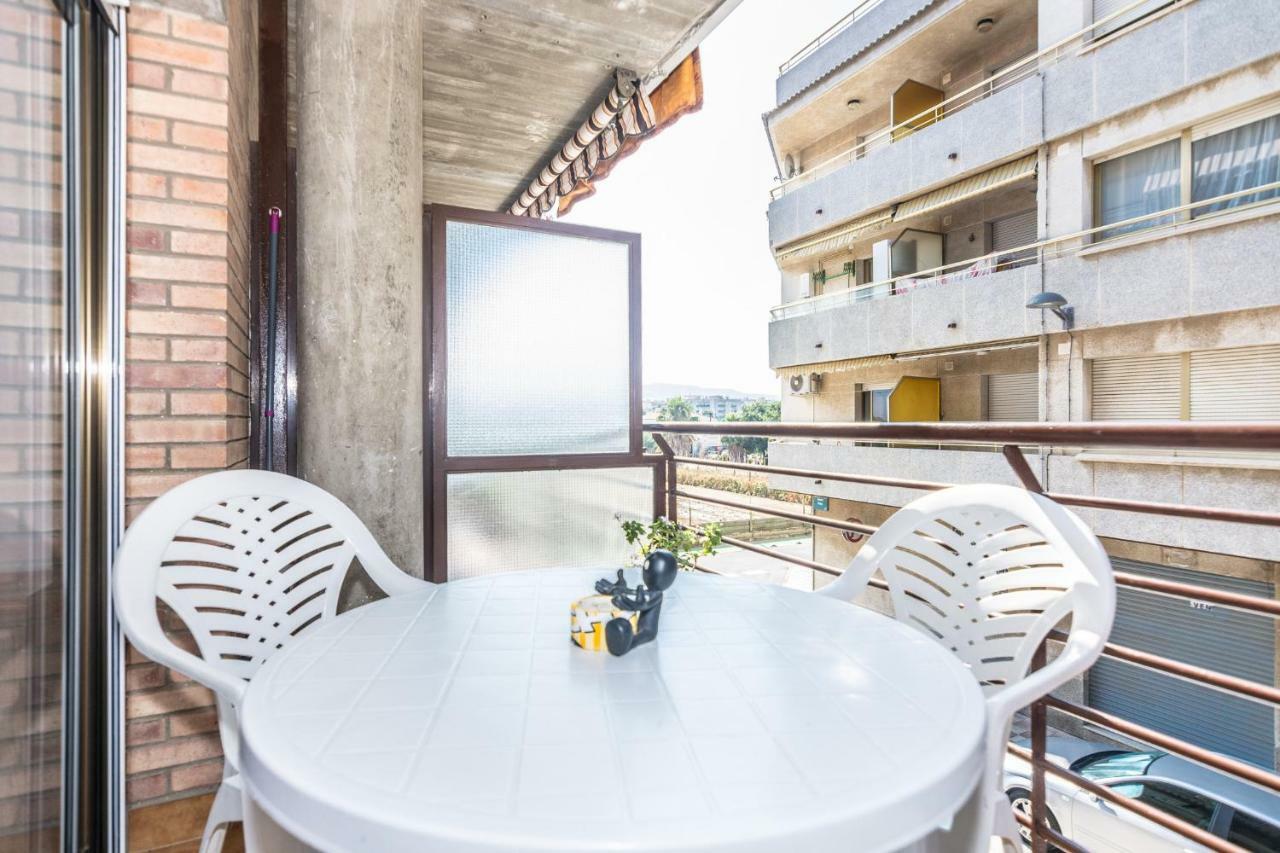 Homeholidaysrentals Frida Пинеда де Мар Екстериор снимка